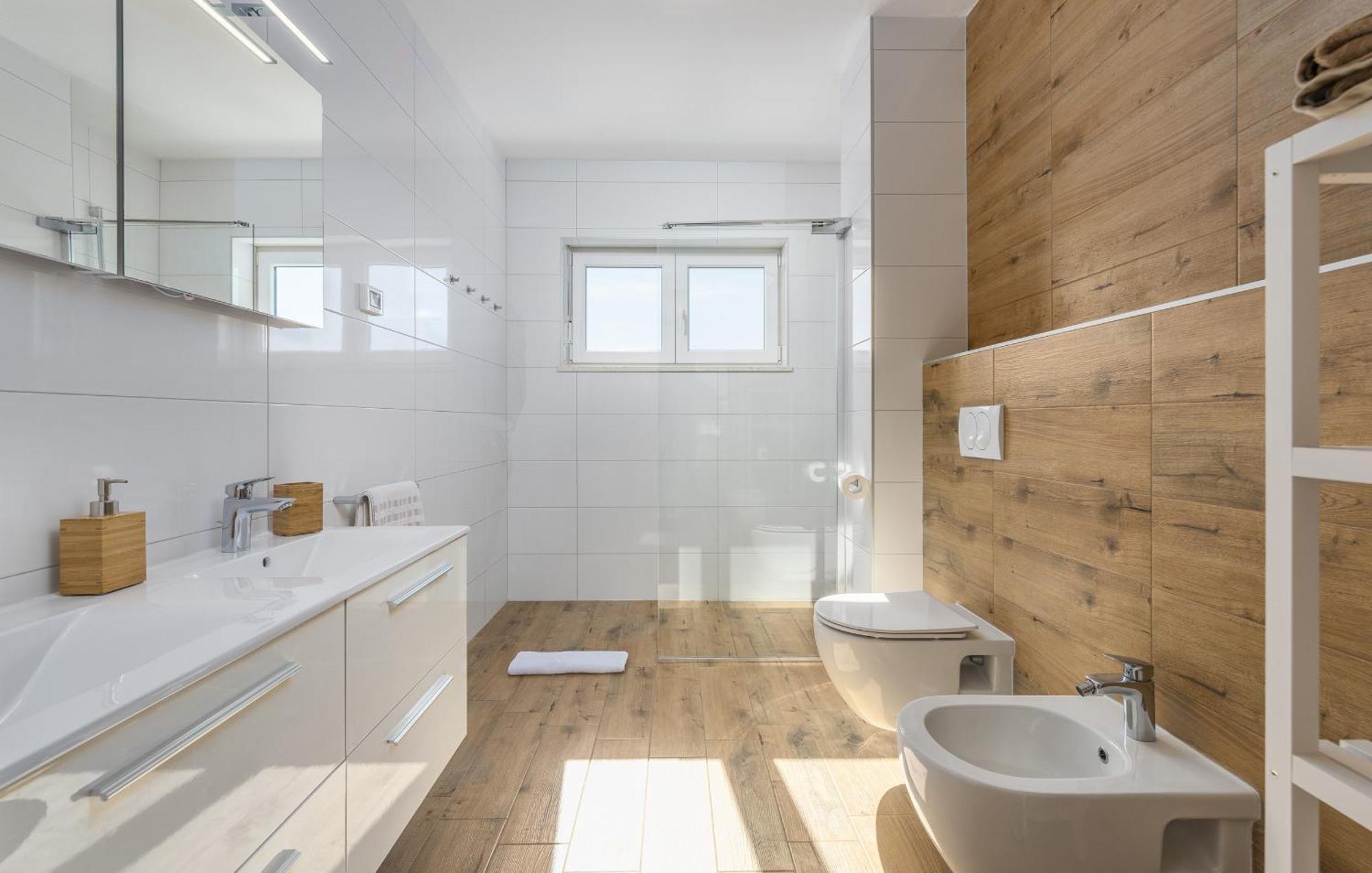 Modern Ol&ju For 9 Persons In Only 1.5 Km From The With Pool Heating Villa Pula