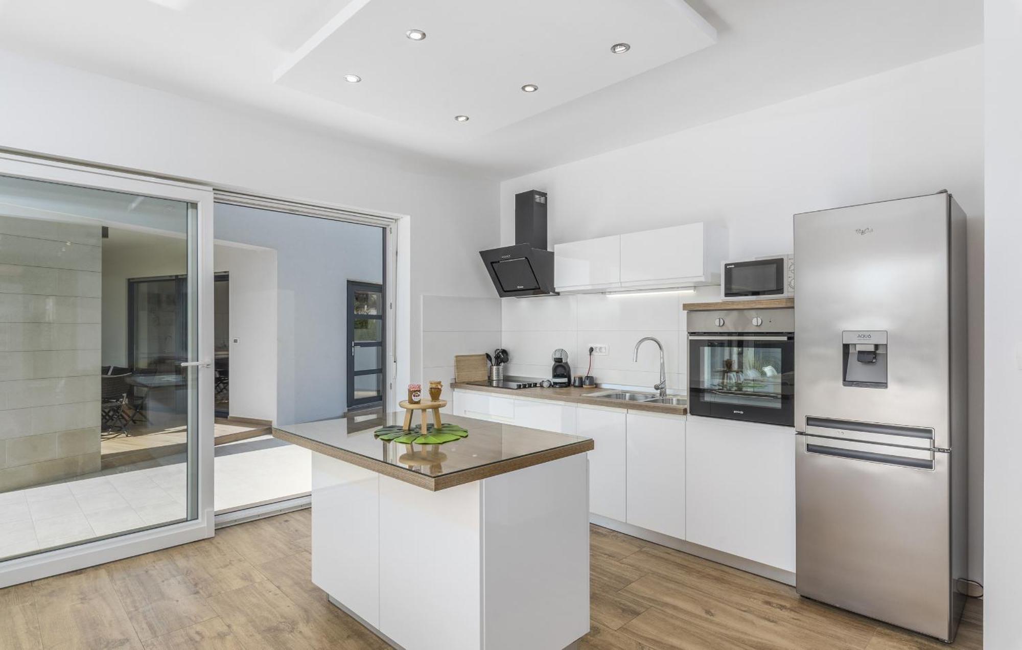 Modern Ol&ju For 9 Persons In Only 1.5 Km From The With Pool Heating * Pula