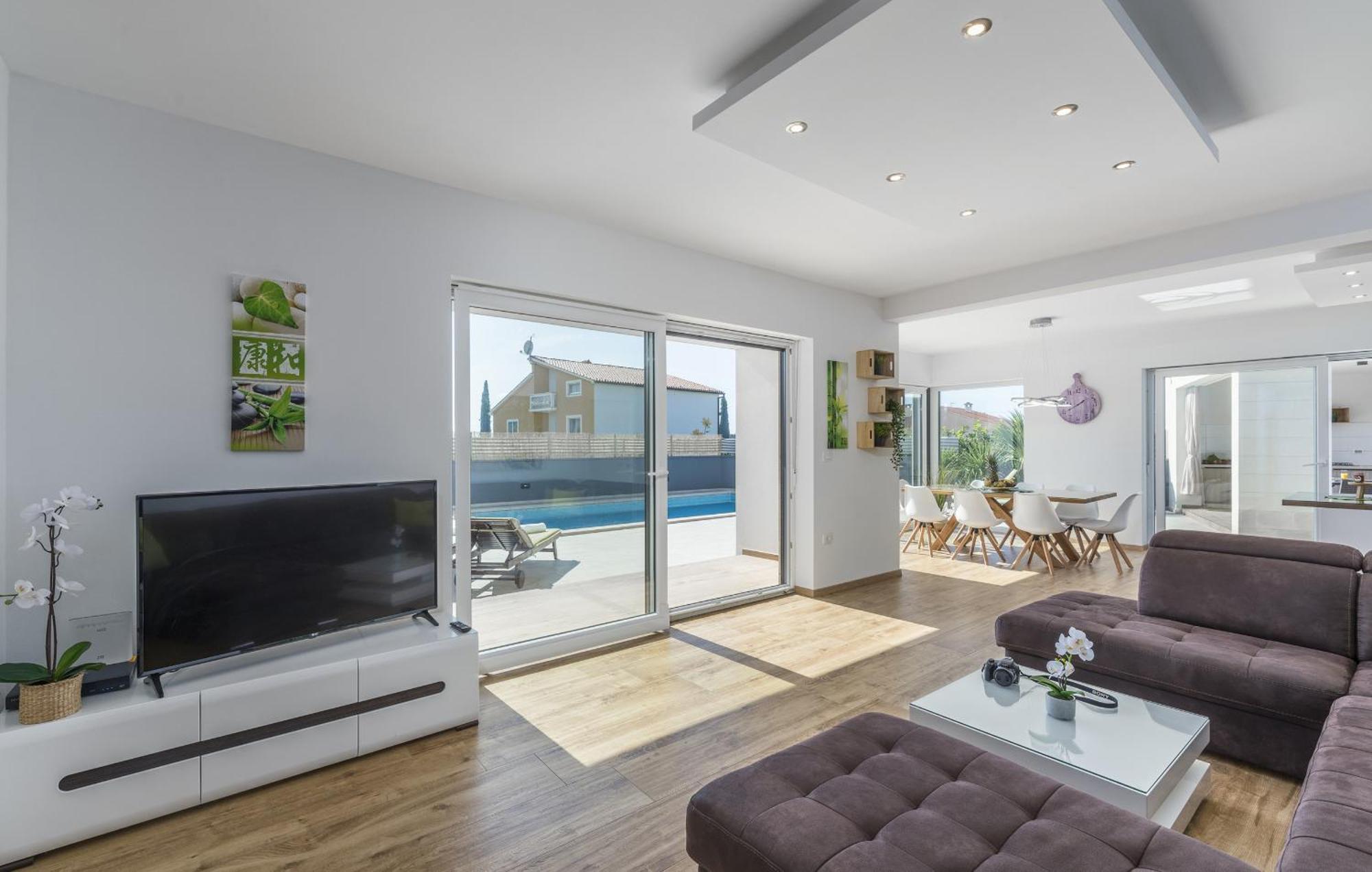 Villa Modern Ol&ju For 9 Persons In Only 1.5 Km From The With Pool Heating *