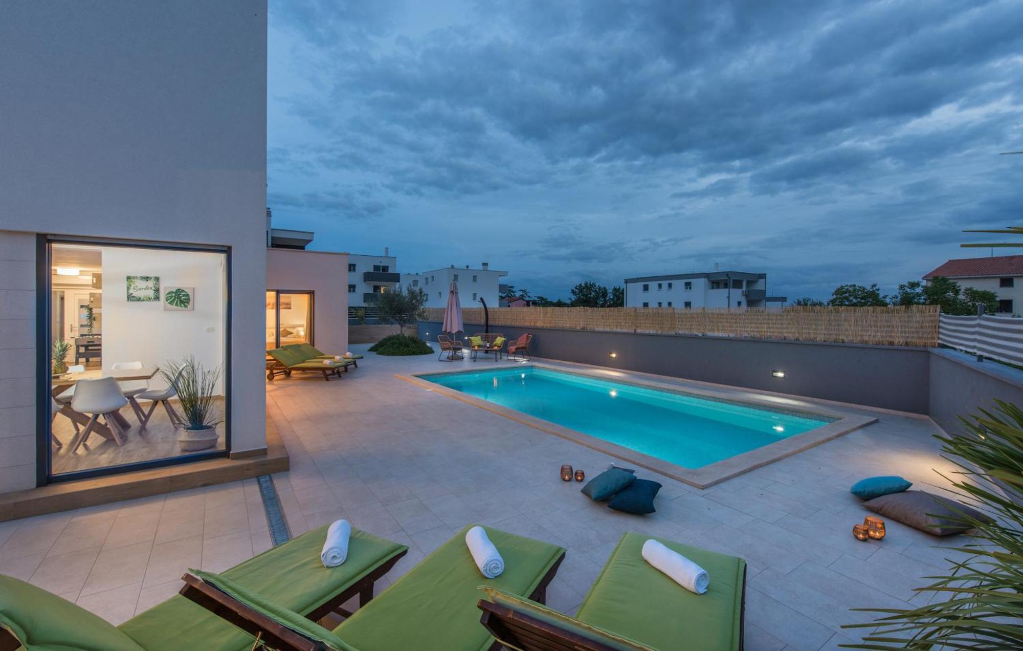 Modern Ol&ju For 9 Persons In Only 1.5 Km From The With Pool Heating
