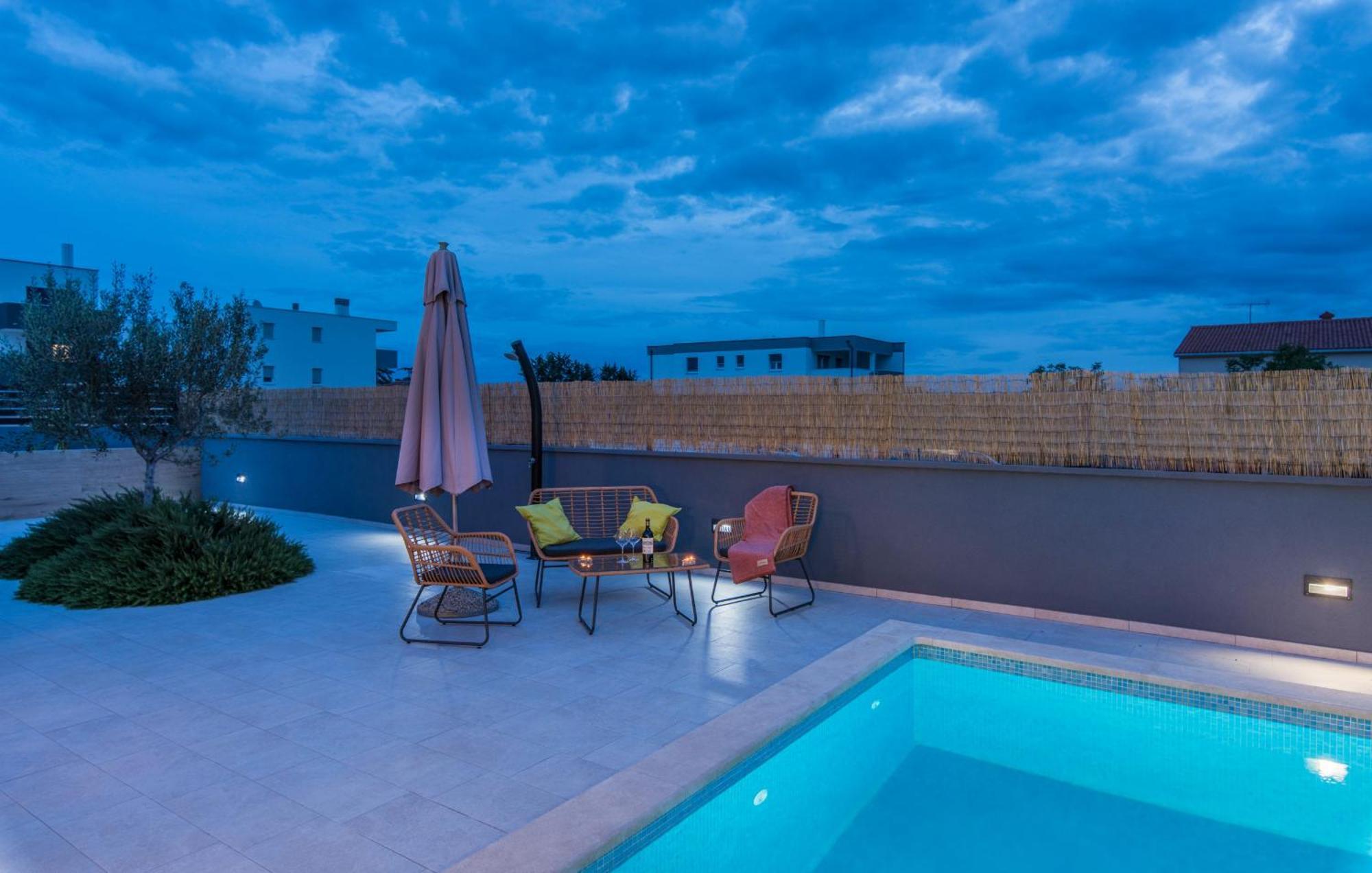 Modern Ol&ju For 9 Persons In Only 1.5 Km From The With Pool Heating * Pula